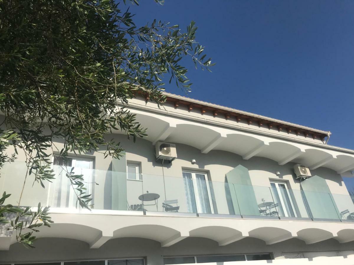 Terpsichore Boutique Appartments Dassia  Exterior foto